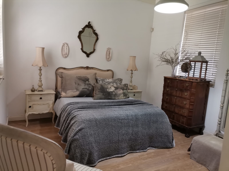 To Let 3 Bedroom Property for Rent in Martinville Western Cape